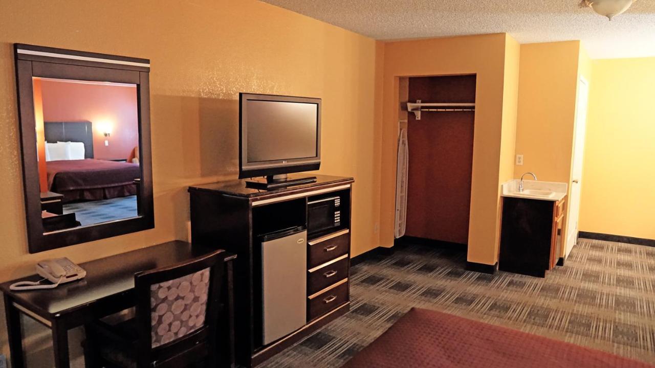 Travel Plaza Inn Compton ภายนอก รูปภาพ